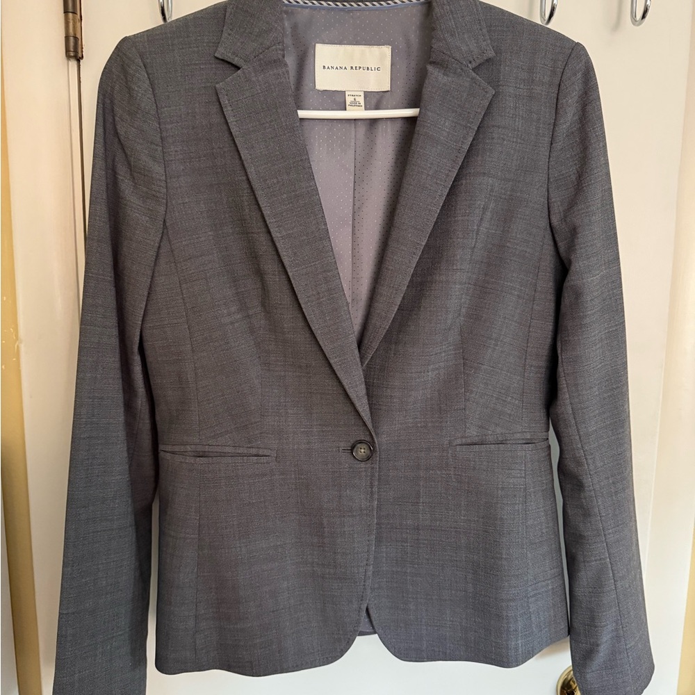 Banana Republic Women's Gray Blazer - Size 6